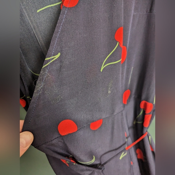 Realisation Teale Cherry Silk Wrap Dress (SEE DESCRIPTION) - Picture 7 of 10